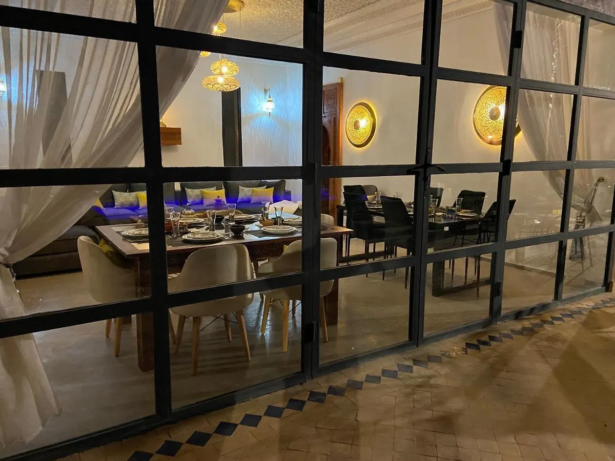Villa Scil de luxe 3 Suites Piscine chauffée Hamam Jacuzzi extérieur avec vue sur l'Atlas 2 Parkings Privé Marrakesh Maroc