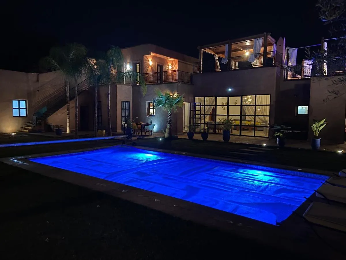 Villa Scil de luxe 3 Suites Piscine chauffée Hamam Jacuzzi extérieur avec vue sur l'Atlas 2 Parkings Privé Marrakesh